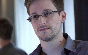 Snowden apoya a Apple en disputa con FBI