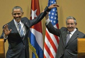Obama y Castro hablan del embargo y derechos humanos
