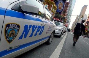 Policía apresa dominicanos por robo tren Manhattan