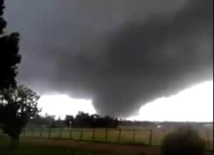 Tornado mata cuatro personas en Uruguay