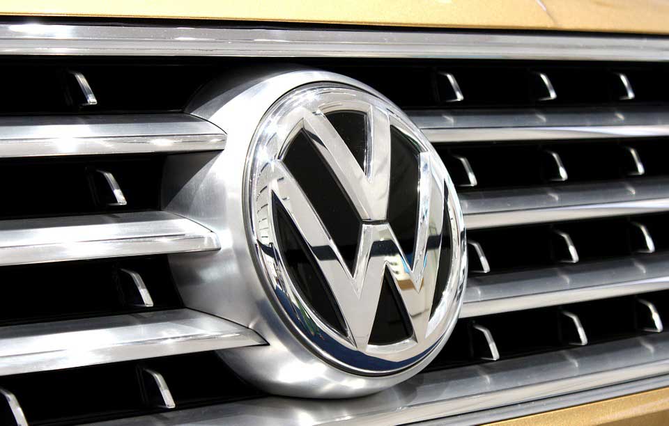 Volkswagen logra acuerdo por escándalo sobre emisiones