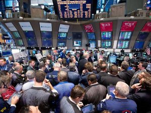 Wall Street abre con fuerte baja tras referéndum británico