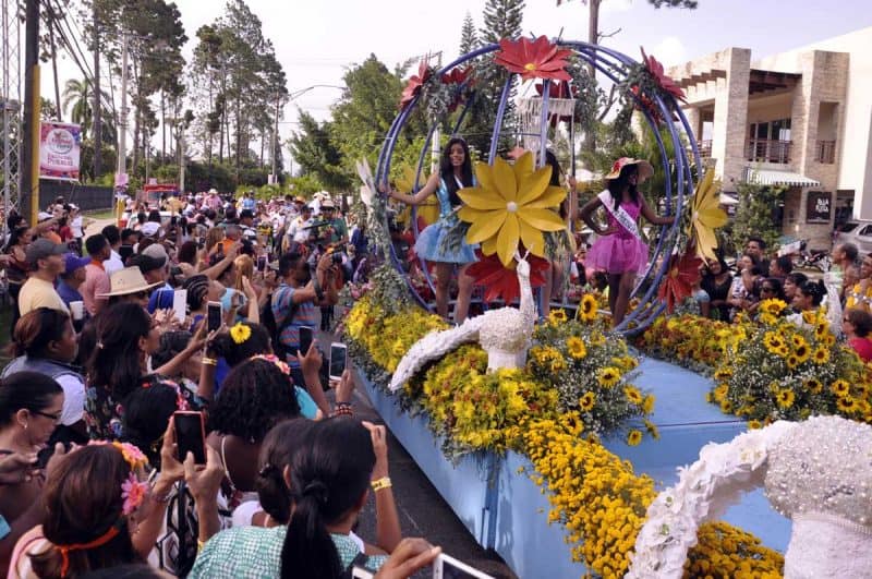 Jarabacoa celebra Festival de Las Flores