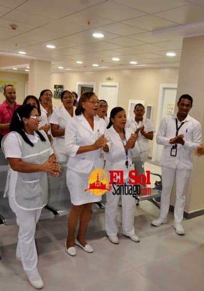Continúa paro enfermeras del Cabral y Báez