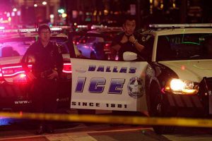  Cinco policías muertos y 6 heridos en tiroteo Dallas