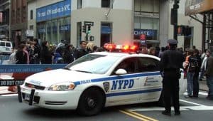 Policía de Nueva York mata atacante de agentes