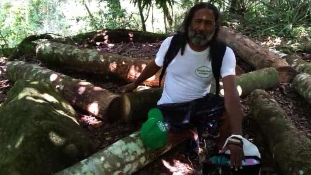 Padre Nino Ramos denuncia corte árboles loma Miranda