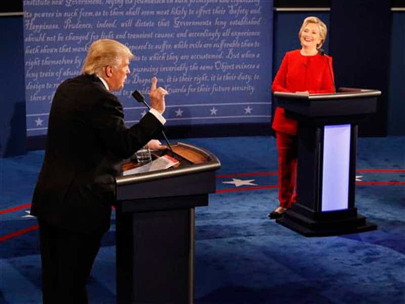 Trump y Clinton se atacan durante debate