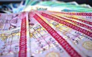 Venezolanos retiran más de un millón pesos fraudulentamente