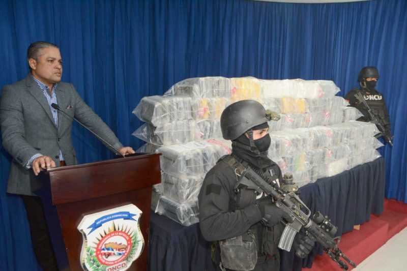 Decomisan 411 paquetes de drogas en Montecristi