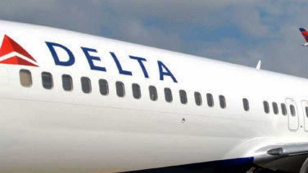 Santiago: Pasajero ingresa a un avión de Delta con pistola