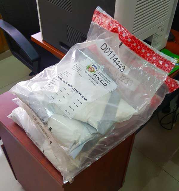 DNCD decomisa 9 paquetes de heroína en Santo Domingo Norte
