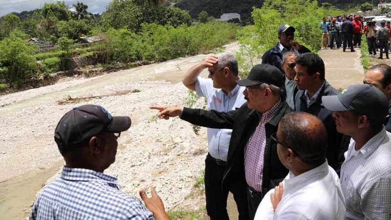 Lluvias | Danilo Medina recorre provincias afectadas y supervisa asistencia