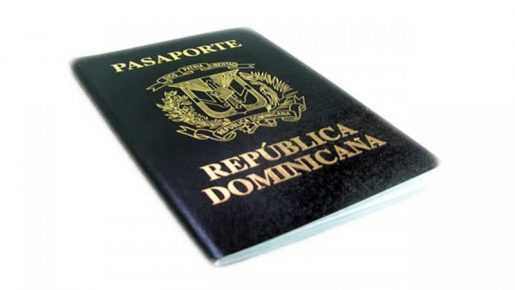 Dominicanos NY demandan presidente Medina revocar aumento pasaportes