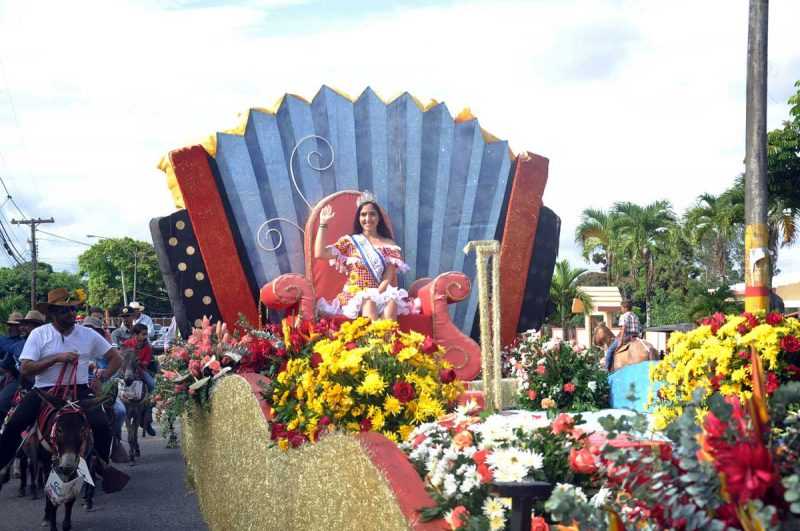 Jarabacoa celebra con éxito festival de las flores 2017