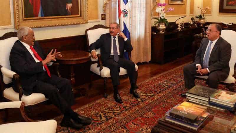 Negro Veras visita al presidente Danilo Medina