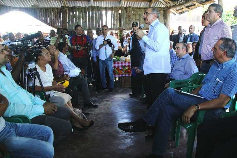 Gobierno apoya ganaderos de Río San Juan