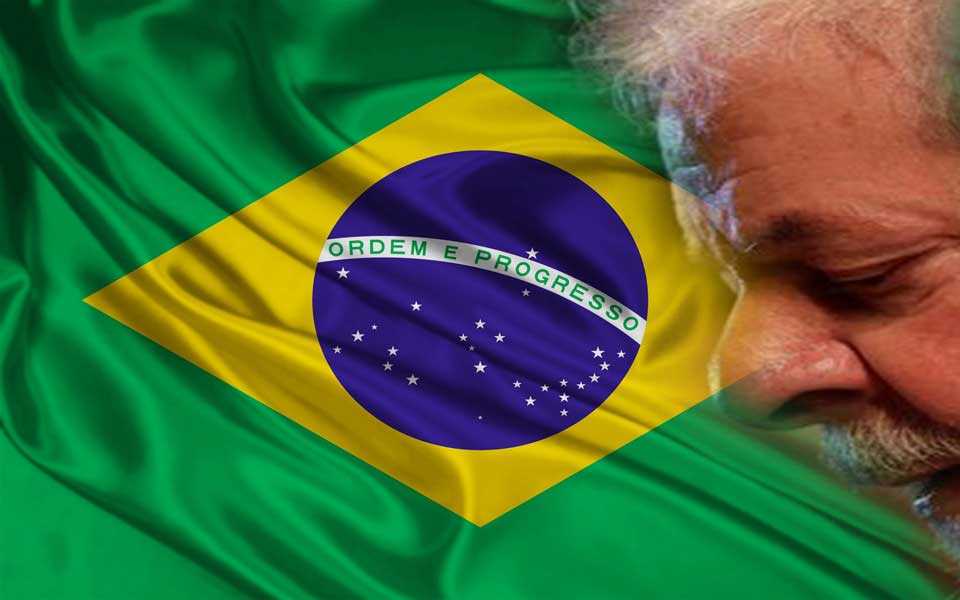 Lula no desiste de postularse en Brasil