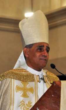 Arzobispo Santiago pide a Rogelio que se tome un descanso