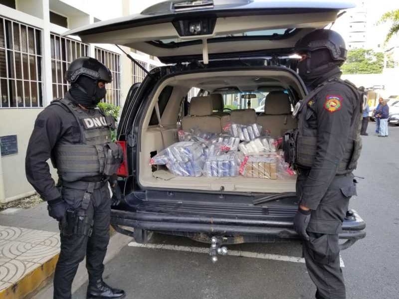 DNCD decomisa 111 paquetes de cocaína en Santo Domingo Este