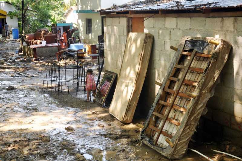 Levantan informe daños lluvias Santiago