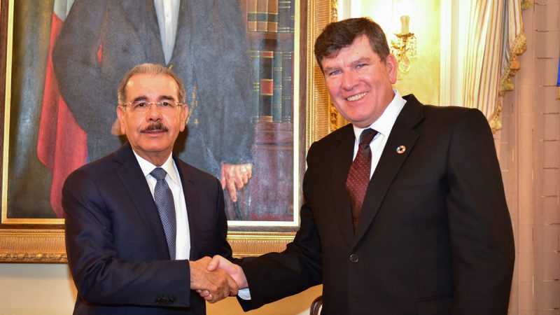 Presidente Danilo Medina recibe al director regional UNFPA, Esteban Caballero