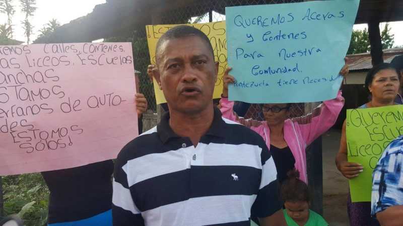 Protestan en Pontezuela por calles y agua
