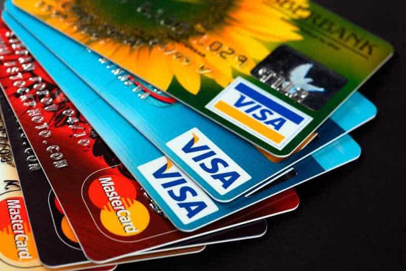 Desmantelan fábrica de tarjetas de crédito falsas en Hialeah