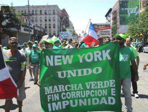 Mientras Marcha Verde recorría Alto Manhattan criollos vociferaban a favor de Trujillo