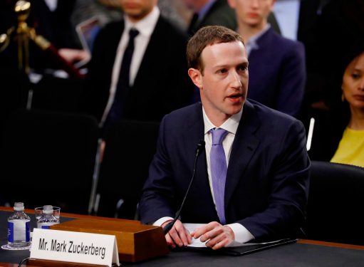 Zuckerberg: "Inevitable" la regulación de Internet