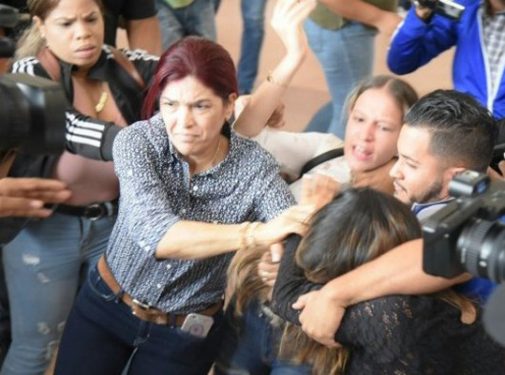 Prófuga agredió periodista Deyanira López pide perdón