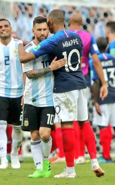 Francia vence a Argentina 4-3 