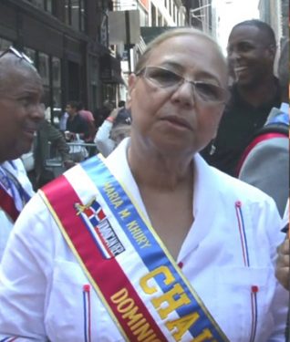 Dominicanos NY piden renuncia María Khury del desfile