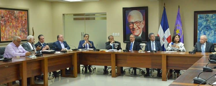 PLD sustituye a Félix Bautista y Díaz Rúa; ratifican a Pared Pérez