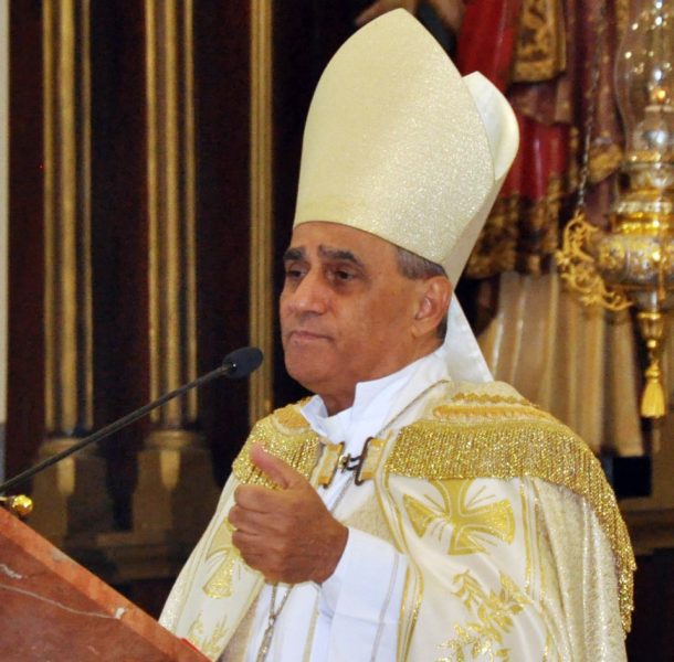 Monseñor Bretón critica apego al poder