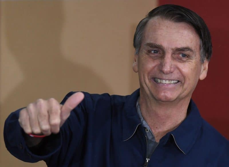 Creen solo un vuelco radical evitaría triunfo de Bolsonaro