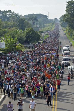 Aumenta a cinco mil el número de migrantes en caravana