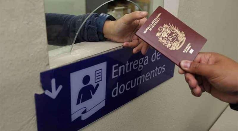 Venezuela crea policía migratoria y aumenta costo pasaportes