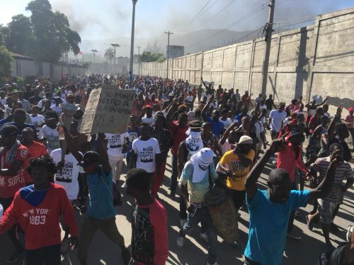 Cientos protestan en Haití por desvío US$3.8 millones Petrocaribe