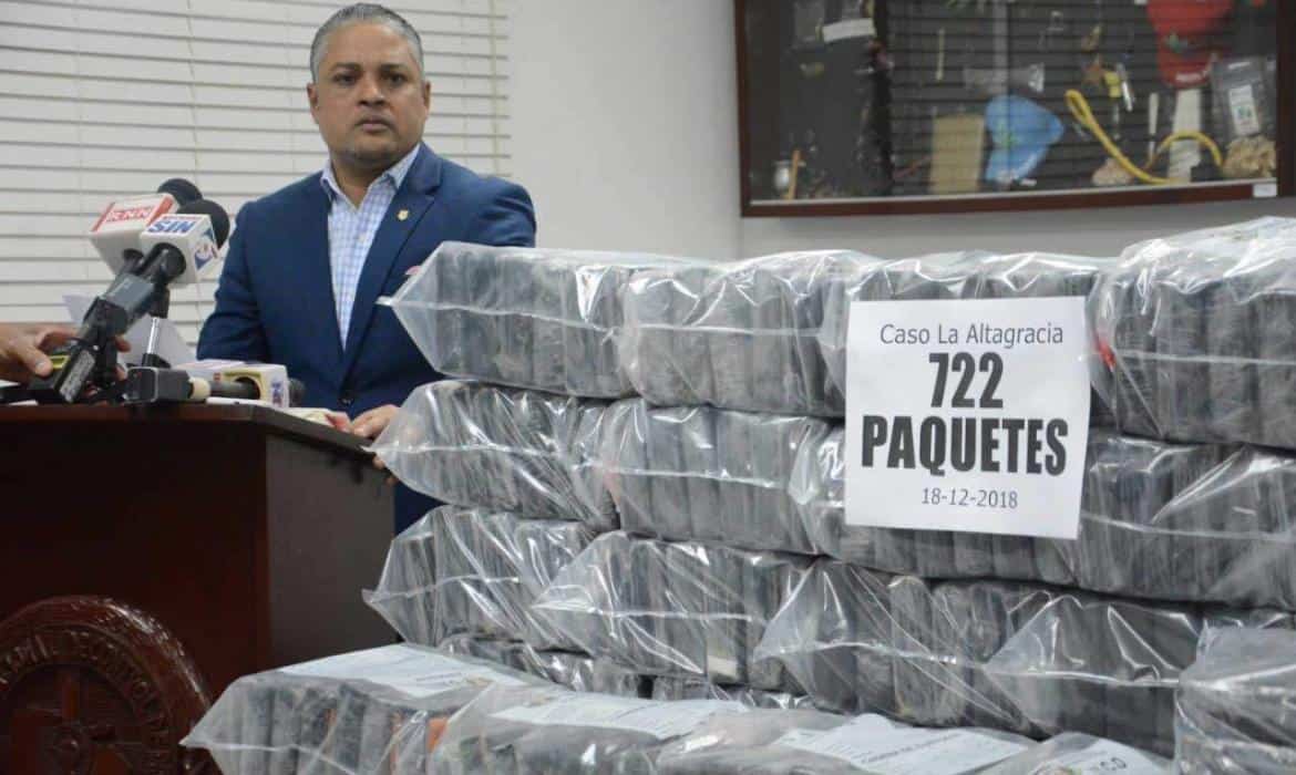 DNCD decomisa 722 paquetes de cocaína