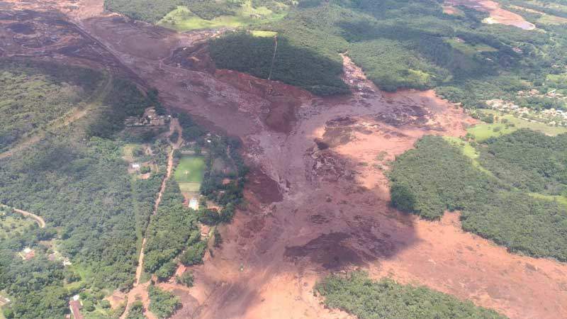 Siete muertos y 150 desaparecidos ruptura de dique minero en Brasil