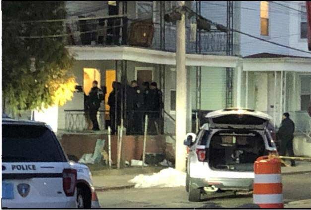 Arrestan 3 hombres en una casa de Providence