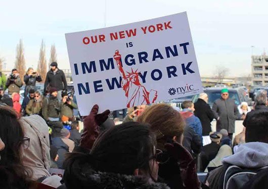 Inmigrantes en NY aportaron 228 mil millones dólares PIB