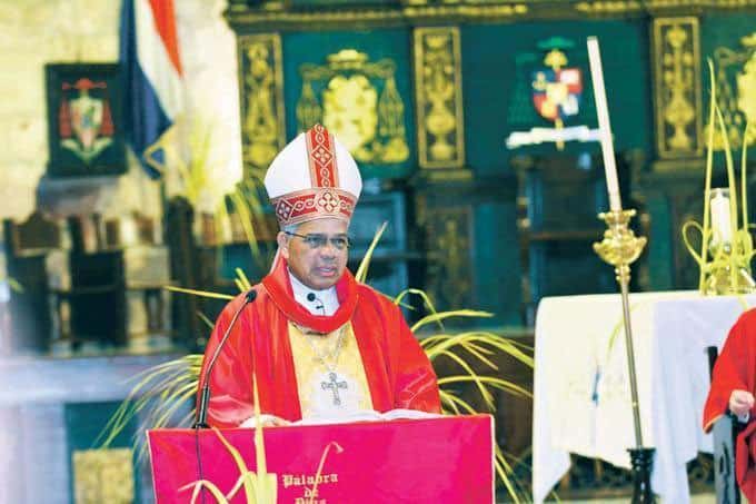 Arzobispo Santo Domingo advierte RD marcha a dictadura
