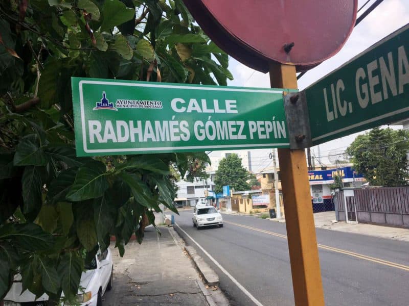 Designan calle Radhamés Gómez Pepín calle Villa Olga