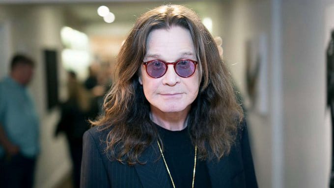 Ozzy Osbourne revela padece Parkinson