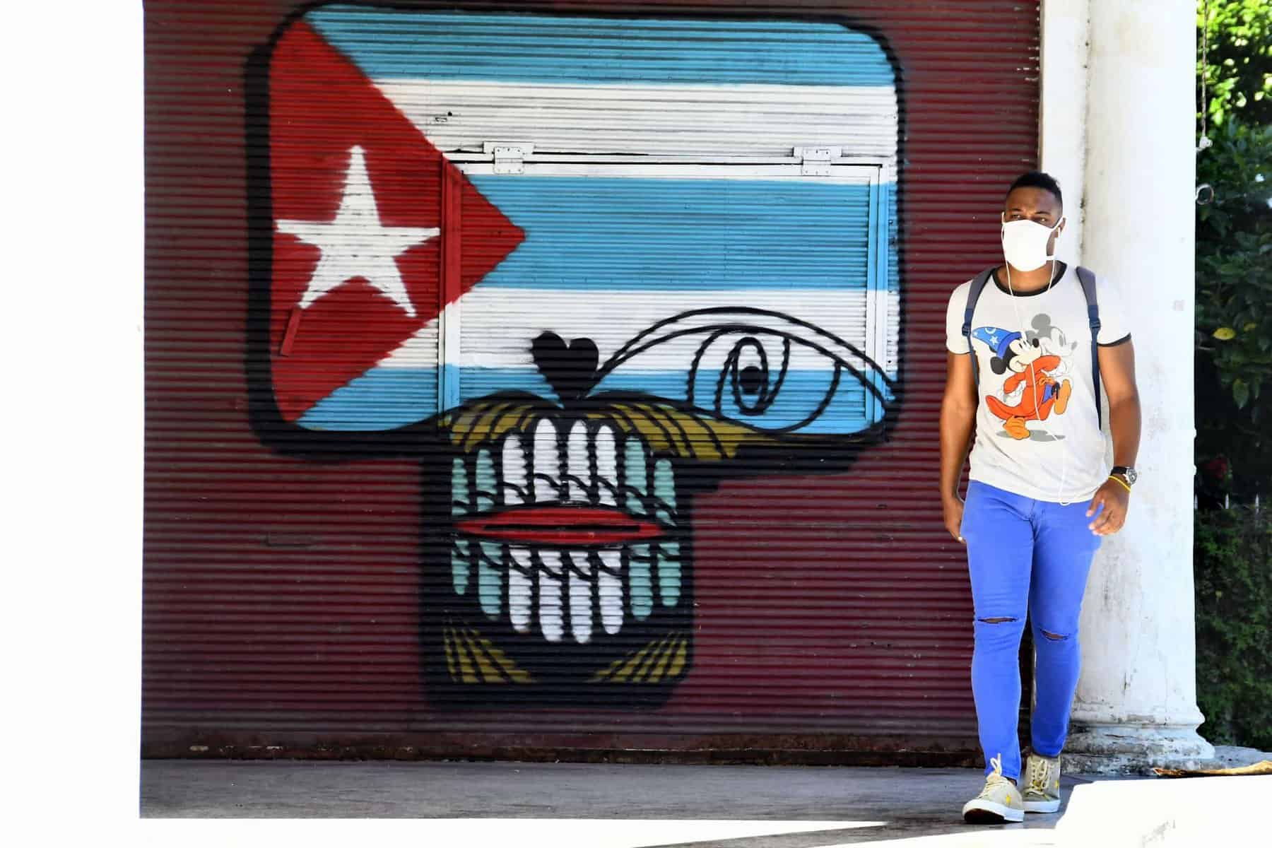 Cuba reabre las escuelas con precaución