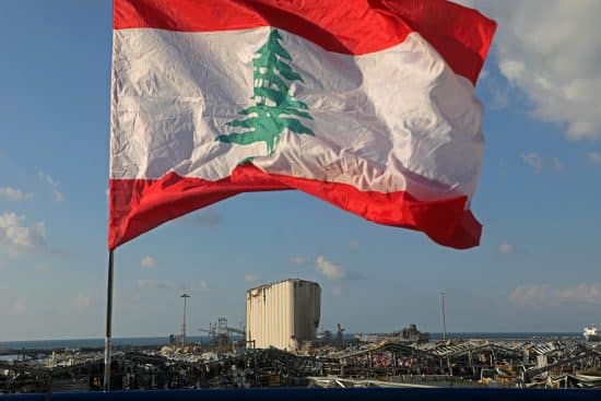 bandera del libano explosiones beirut