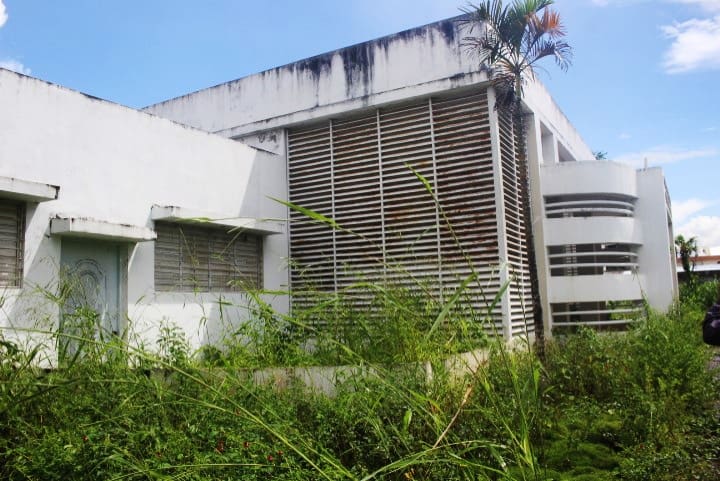 Centro Tecnológico Comunitario (CTC) de Cotuí abandonado