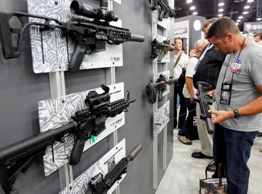 Aumentan ventas de armas de fuego en EE.UU.